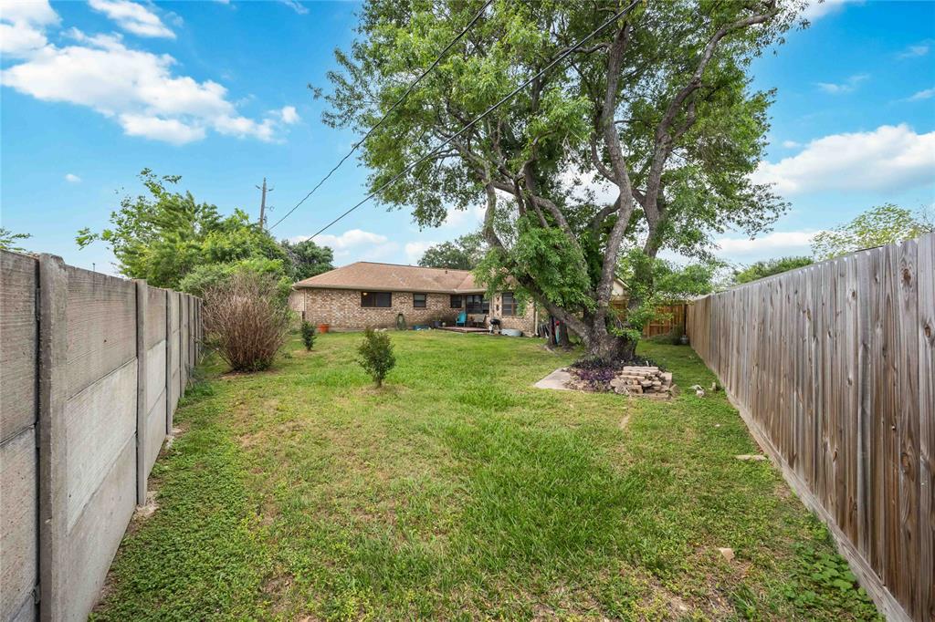 6107 Brown Bark Drive, Houston, Texas image 26