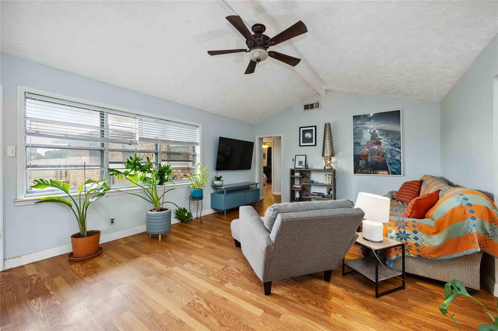 6107 Brown Bark Drive, Houston, Texas image 8