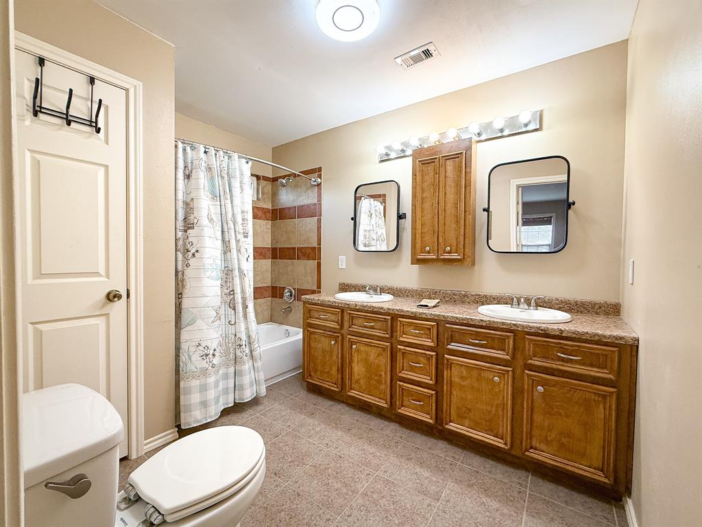 931 12th Street, Dickinson, Texas image 21