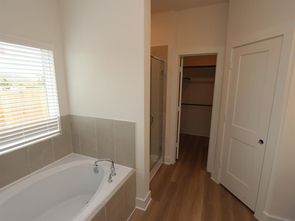 3606 Moraine Lake Drive, Santa Fe, Texas image 4
