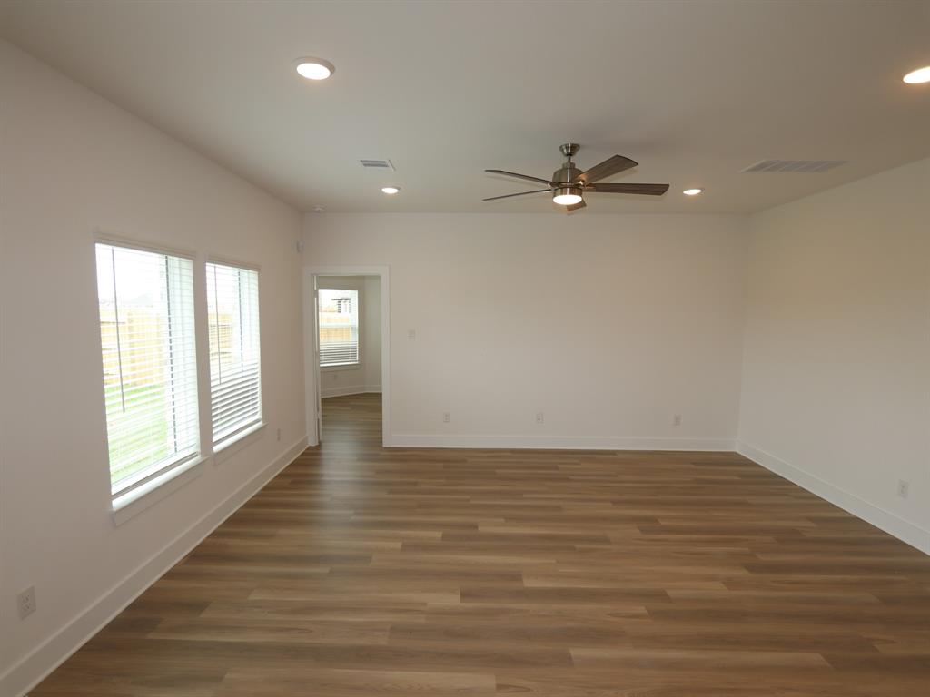 3606 Moraine Lake Drive, Santa Fe, Texas image 12