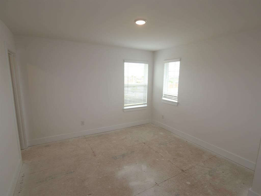3606 Moraine Lake Drive, Santa Fe, Texas image 15