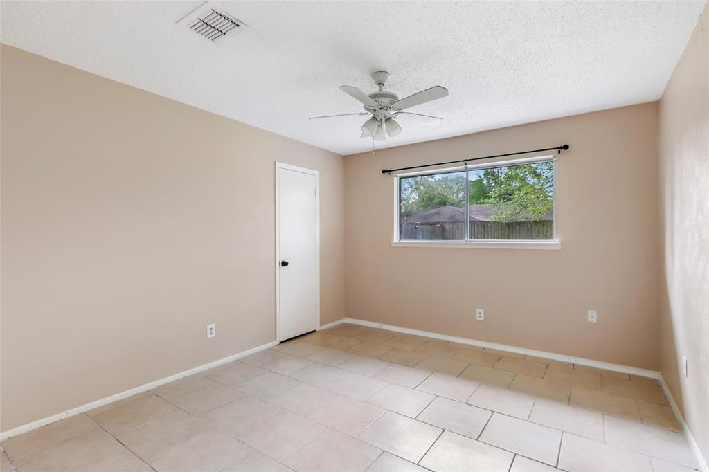 5518 Cypressgate Drive, Spring, Texas image 18