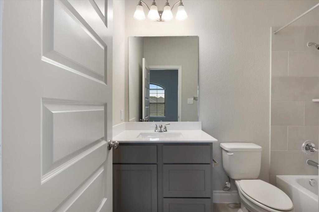 4718 Hickory Hill Lane, Manvel, Texas image 31