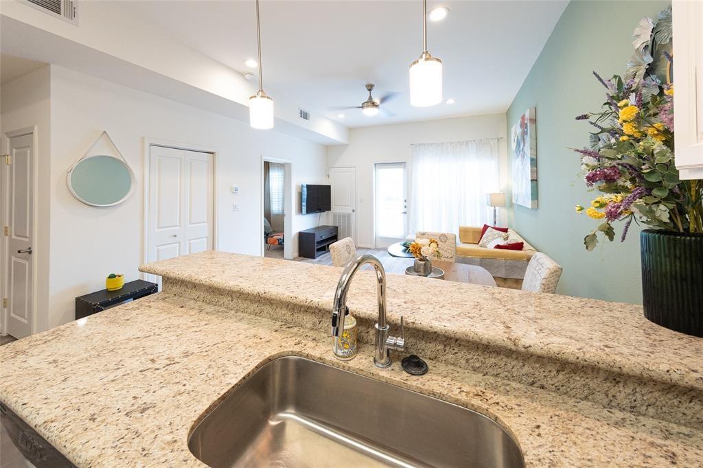 1207 Grand West Boulevard #1I, Katy, Texas image 6