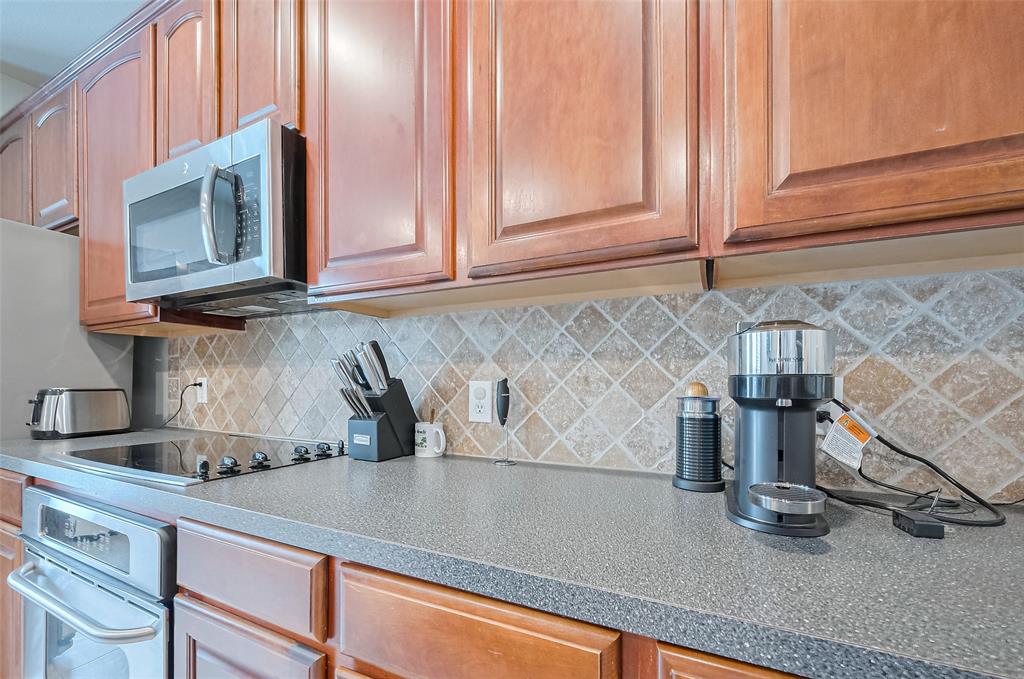 2610 Golden Creek Lane, Pearland, Texas image 11