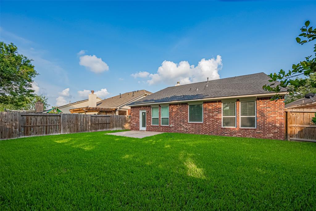 2610 Golden Creek Lane, Pearland, Texas image 34