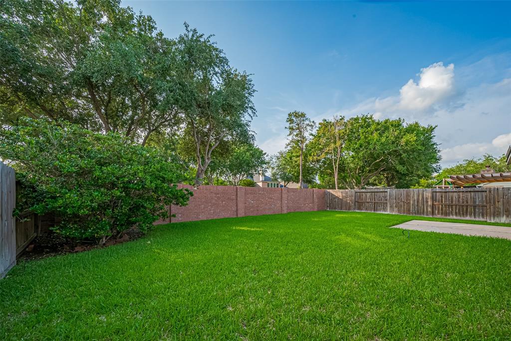 2610 Golden Creek Lane, Pearland, Texas image 36
