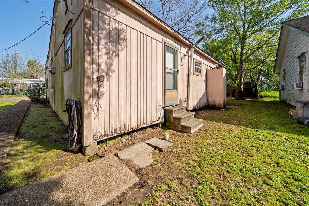 605 Denby Street, Baytown, Texas image 18