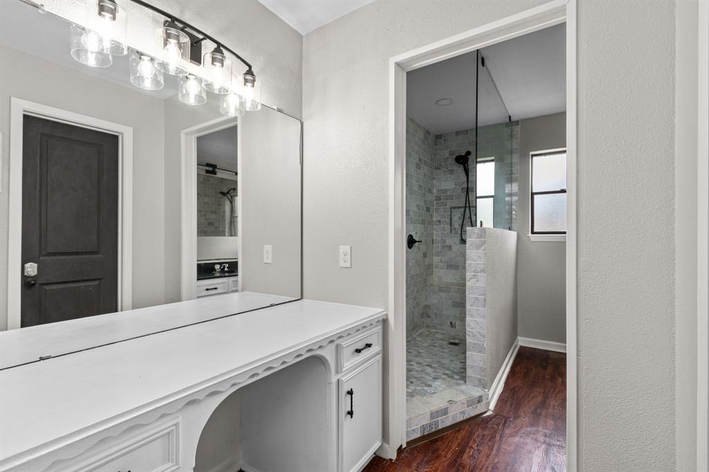 1453 Pin Oak Drive, Bellville, Texas image 15