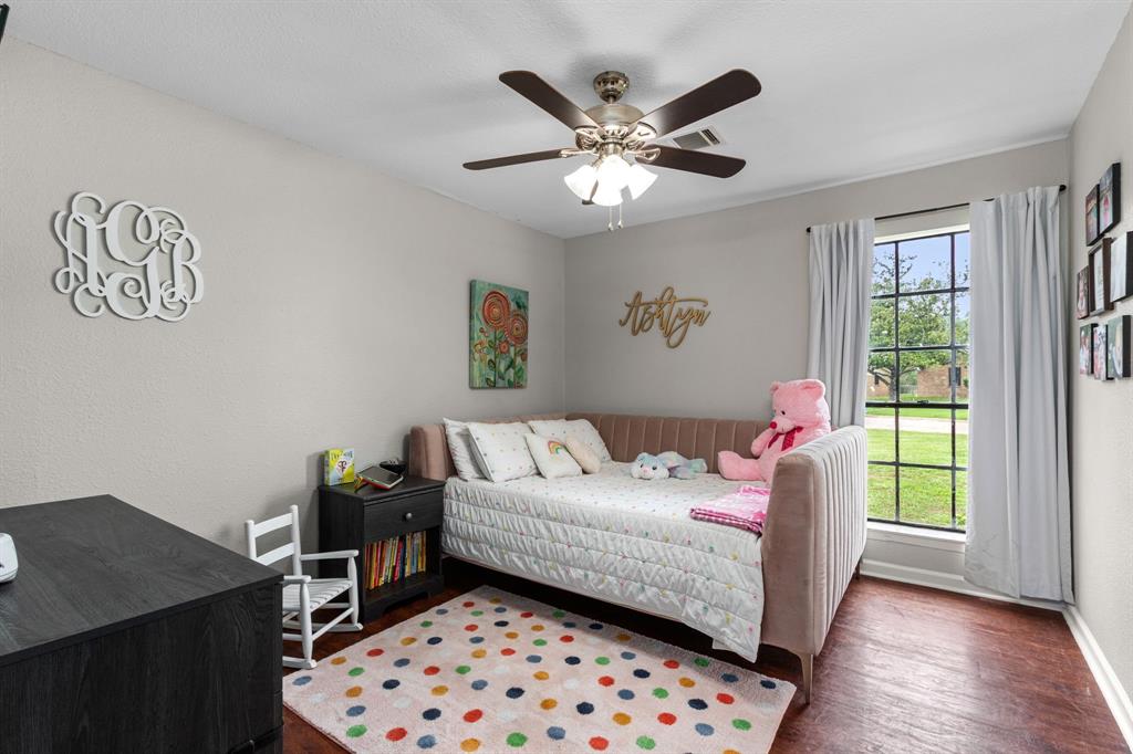 1453 Pin Oak Drive, Bellville, Texas image 17