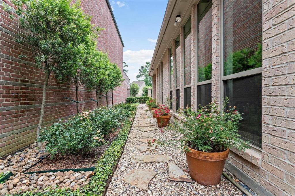 120 Summerwood Street, Beaumont, Texas image 37