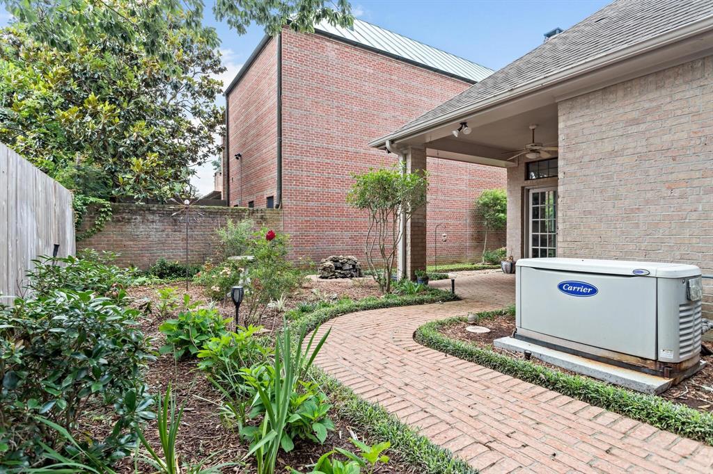 120 Summerwood Street, Beaumont, Texas image 35