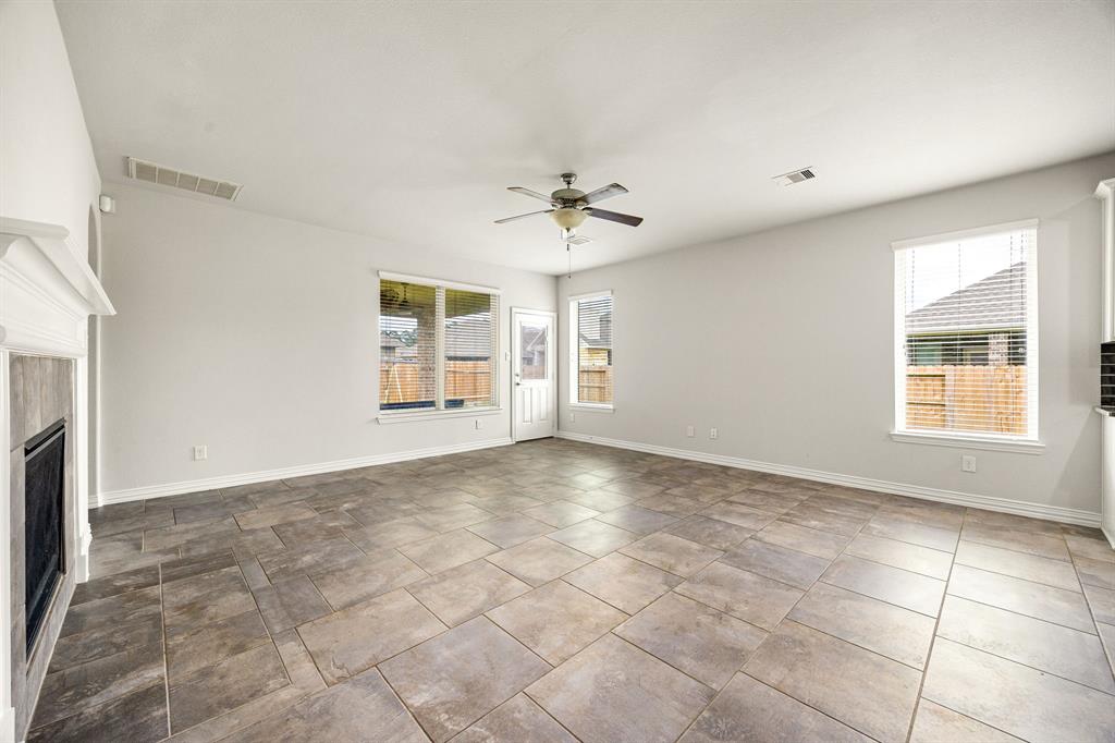 12510 Sherborne Castle Court, Tomball, Texas image 11