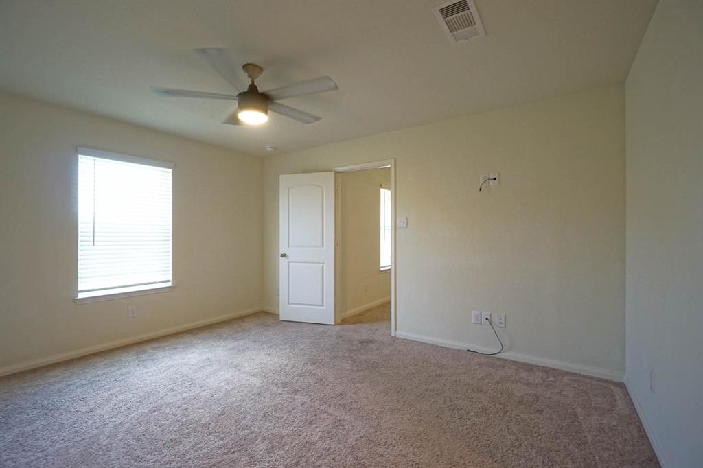 9514 Garnet Grove Drive, Iowa Colony, Texas image 31