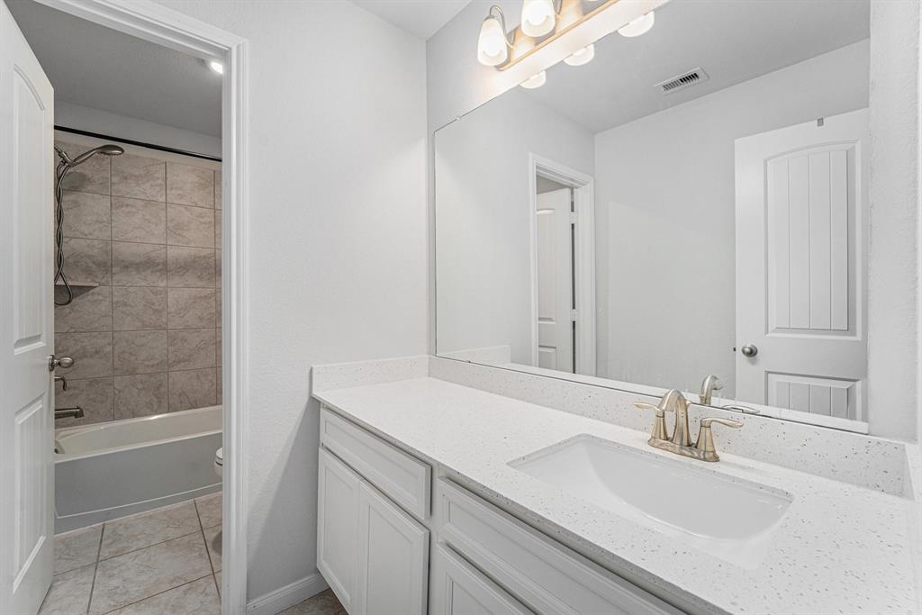 7714 Squall Lane, Baytown, Texas image 25