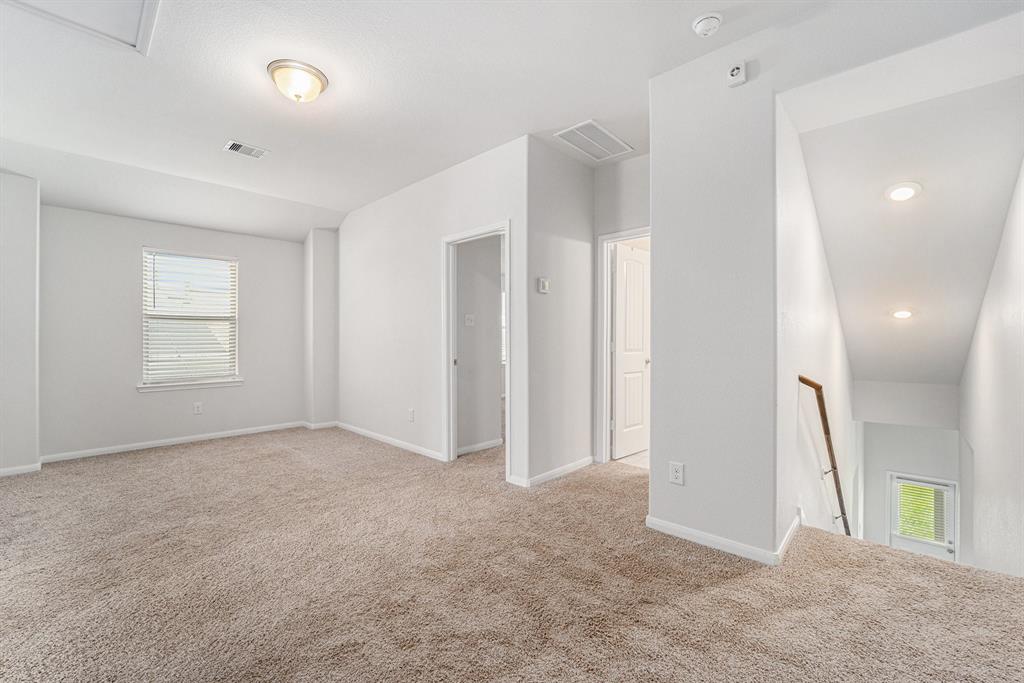 7714 Squall Lane, Baytown, Texas image 21