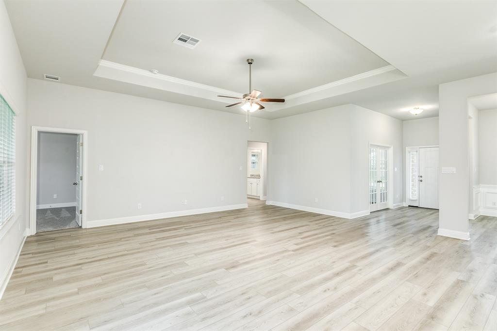 608 Greystone Lane, Angleton, Texas image 19