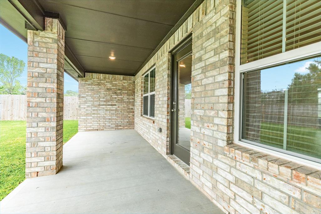 608 Greystone Lane, Angleton, Texas image 14