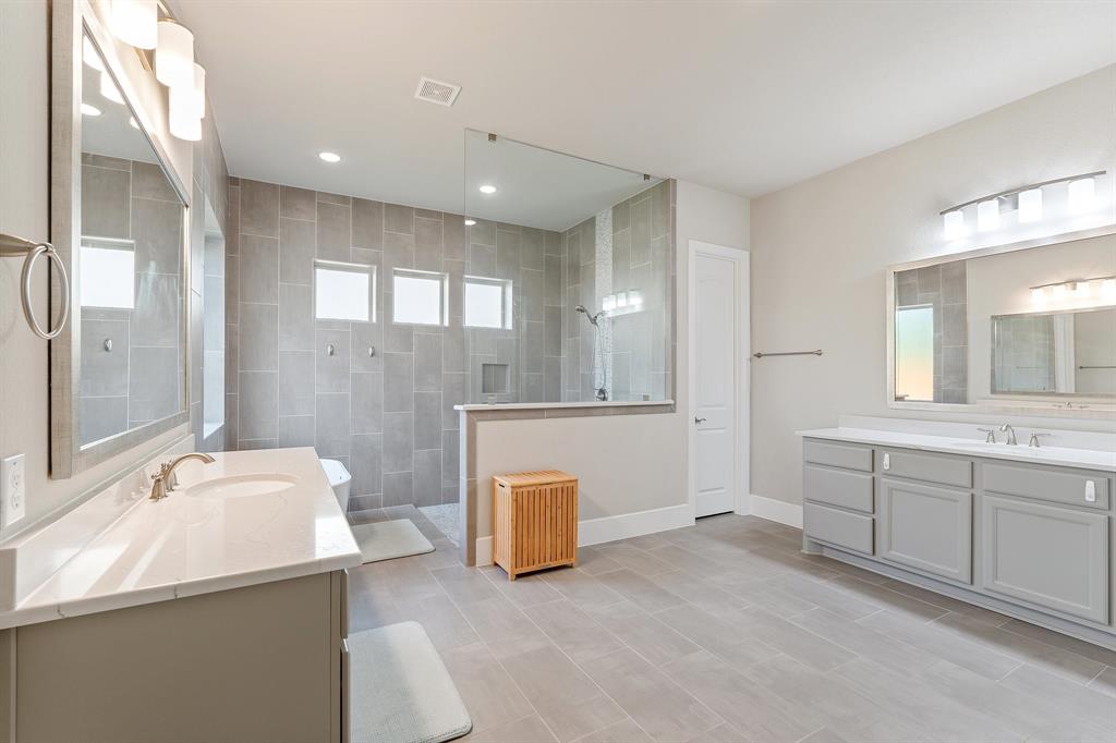 5807 Yango Terrace Lane, Sugar Land, Texas image 23