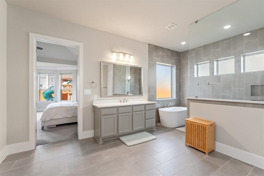 5807 Yango Terrace Lane, Sugar Land, Texas image 22