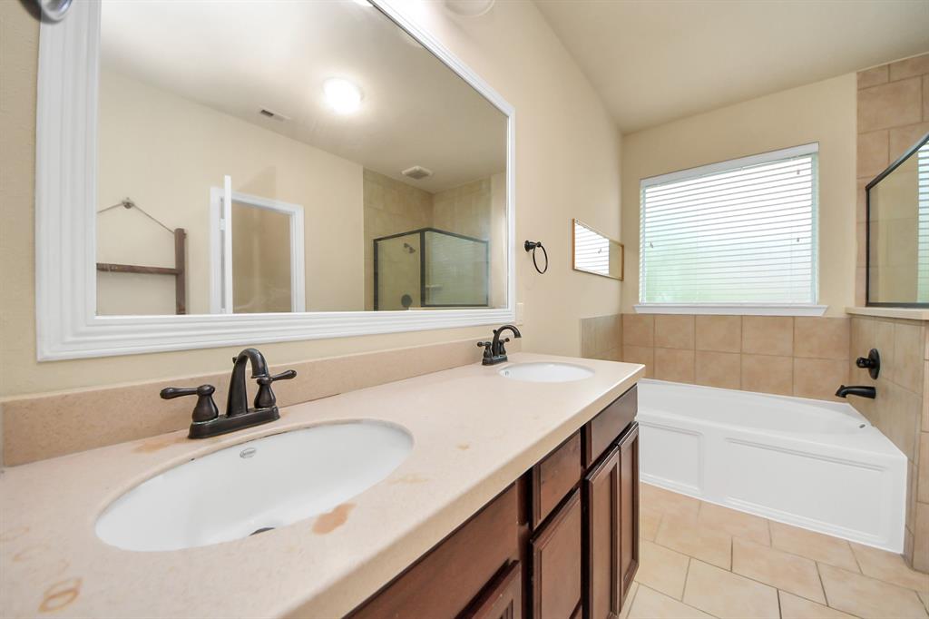 4227 Misty Waters Lane, Katy, Texas image 31