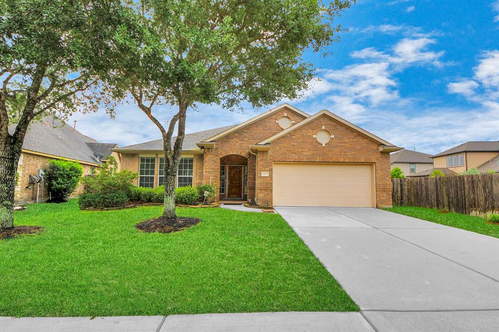 4227 Misty Waters Lane, Katy, Texas image 5