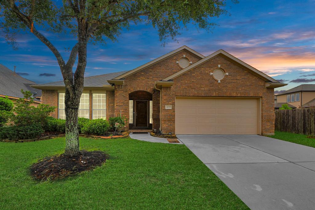 4227 Misty Waters Lane, Katy, Texas image 6