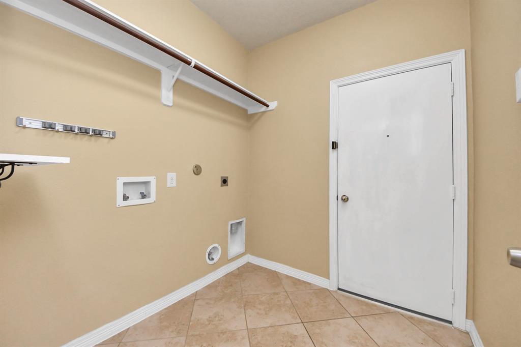4227 Misty Waters Lane, Katy, Texas image 16
