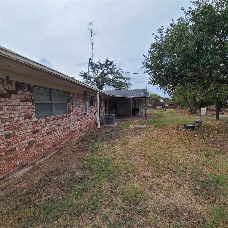 100 Shady Oaks Lane, Somerville, Texas image 8