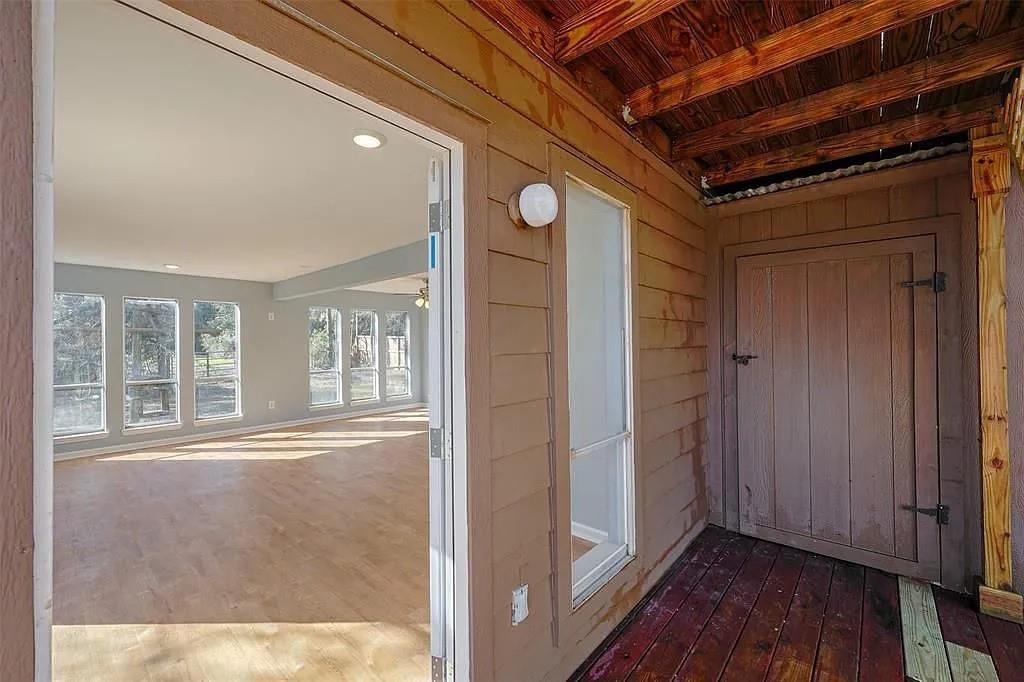 6076 Sinclair Drive
