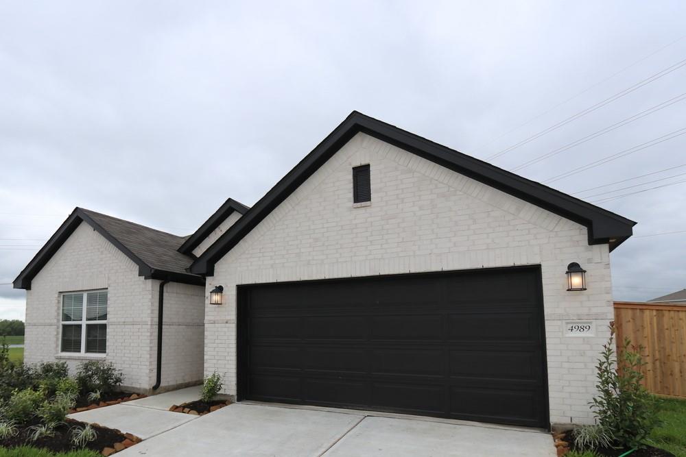 4989 Perennial Lane