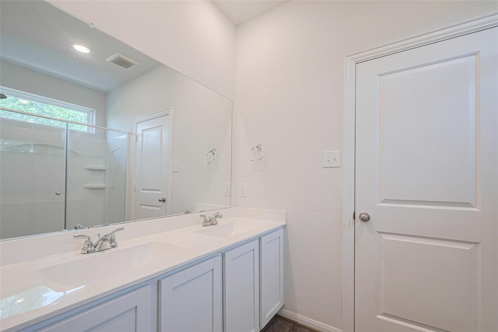 17947 Costrell Drive, Hockley, Texas image 25