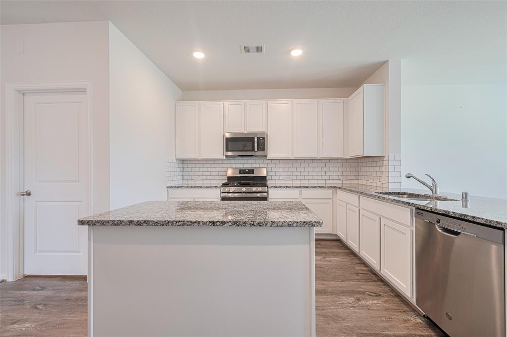 17947 Costrell Drive, Hockley, Texas image 15