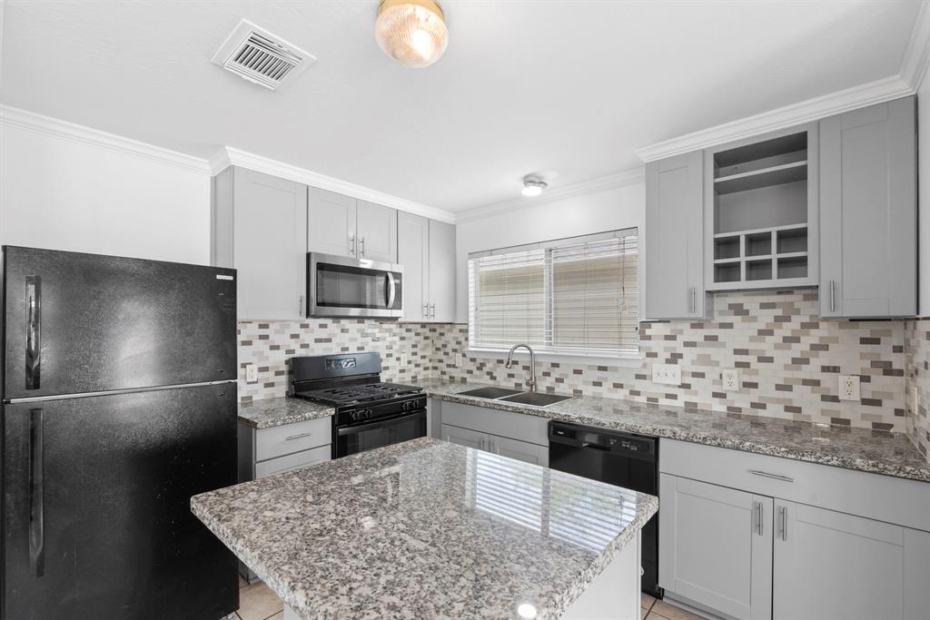 20627 Patriot Park Lane, Katy, Texas image 9