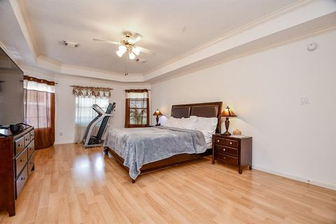 Single Family Residence in Houston TX 1231 Melford Drive 23.jpg