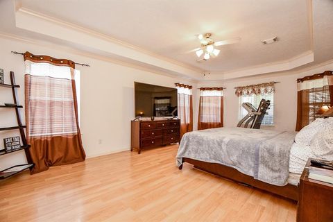 Single Family Residence in Houston TX 1231 Melford Drive 25.jpg