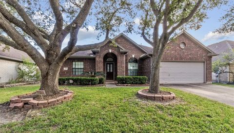 A home in League City