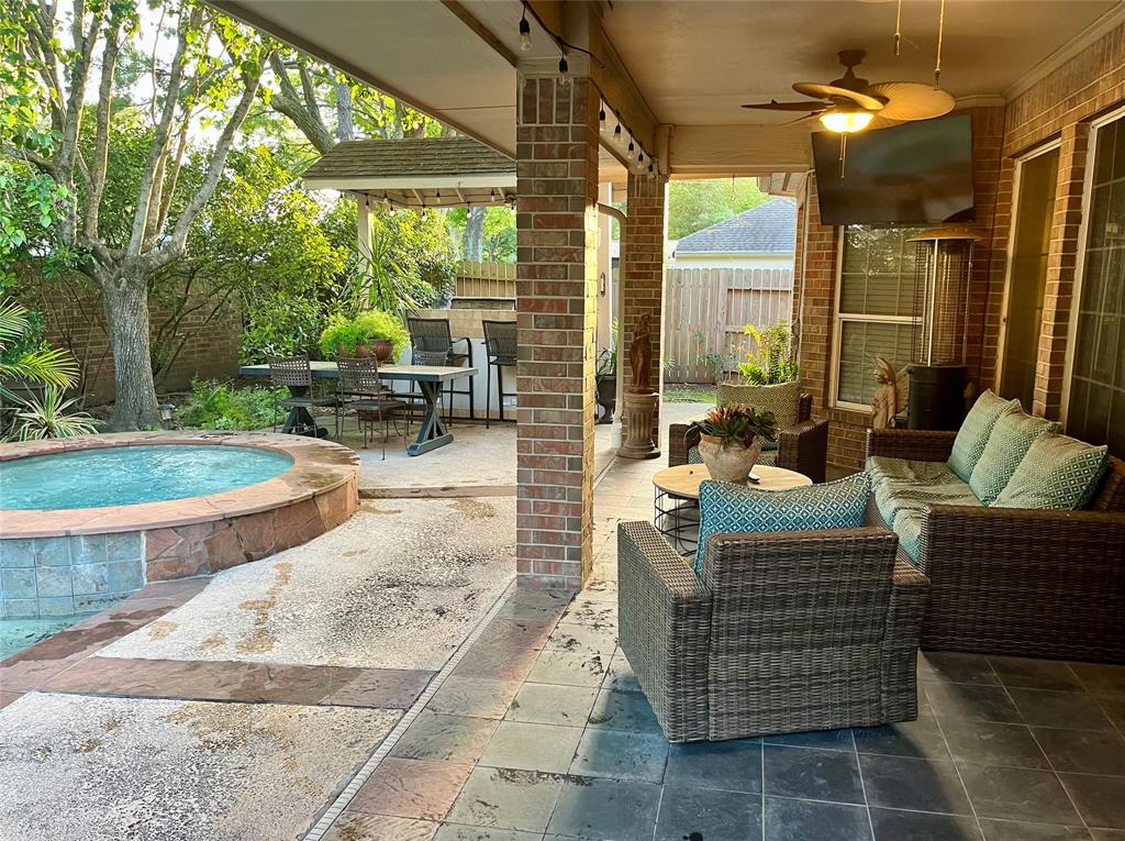 2103 Crescent Coral Drive, League City, Texas image 21