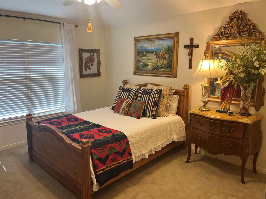 2103 Crescent Coral Drive, League City, Texas image 13