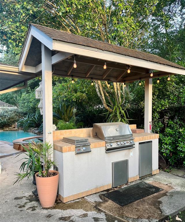 2103 Crescent Coral Drive, League City, Texas image 19