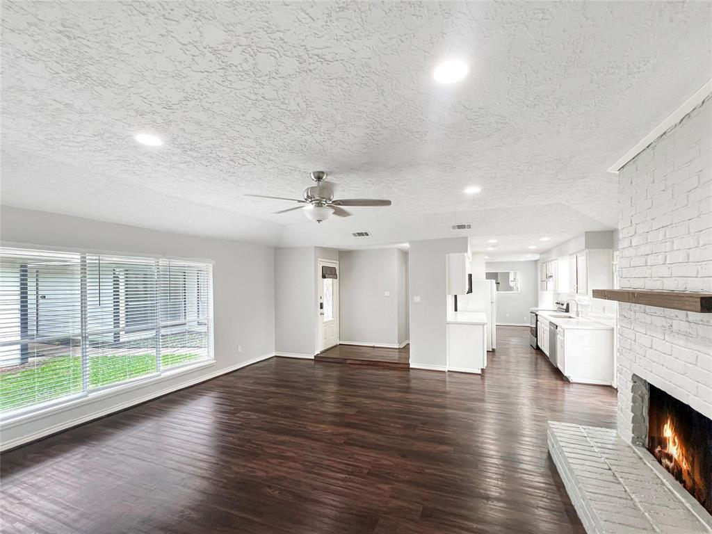 16307 Tibet Road, Friendswood, Texas image 7