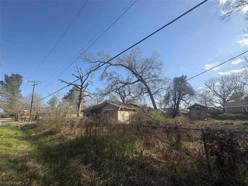 301 Smith Street, Cleveland, Texas image 8