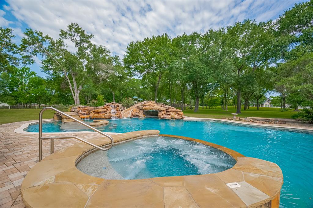 18518 W Paloma Lago Circle, Cypress, Texas image 32