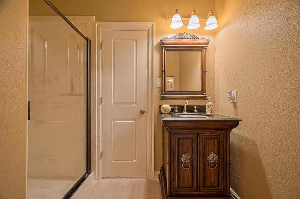 18518 W Paloma Lago Circle, Cypress, Texas image 16