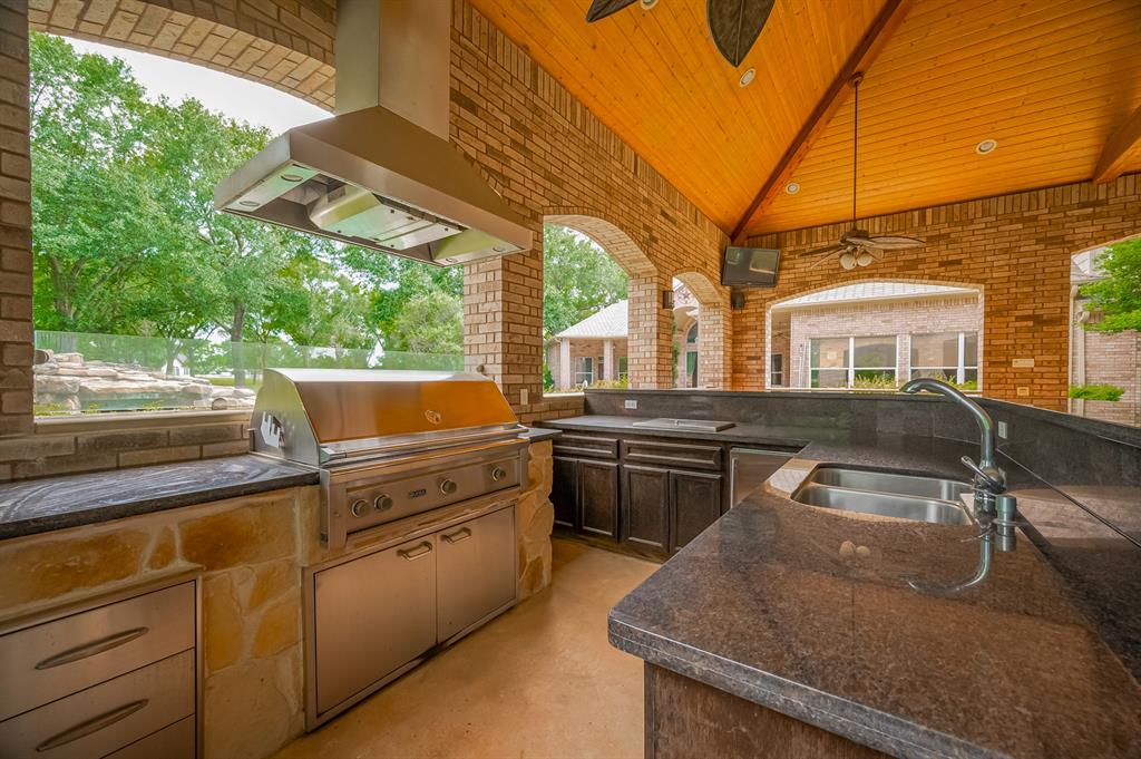 18518 W Paloma Lago Circle, Cypress, Texas image 38