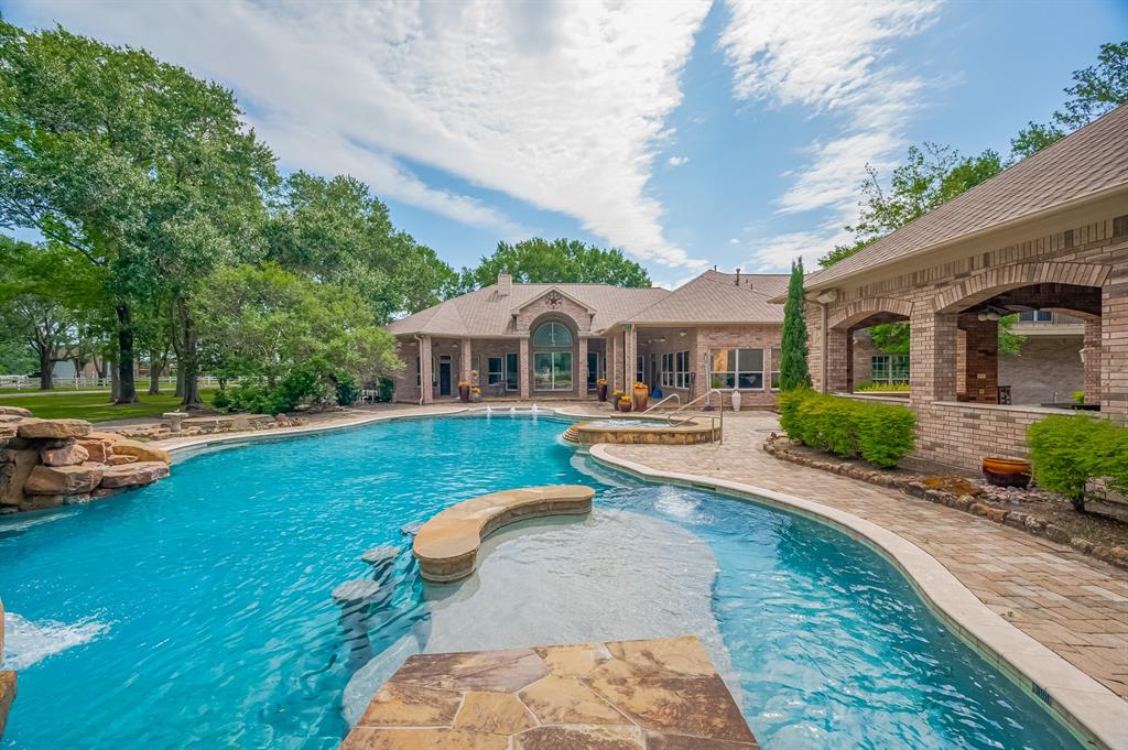 18518 W Paloma Lago Circle, Cypress, Texas image 34
