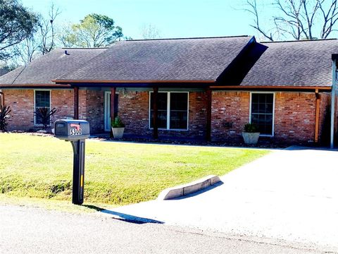 A home in Dickinson