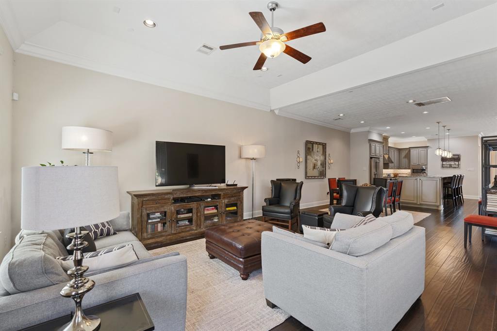 542 Imperial Boulevard, Sugar Land, Texas image 2