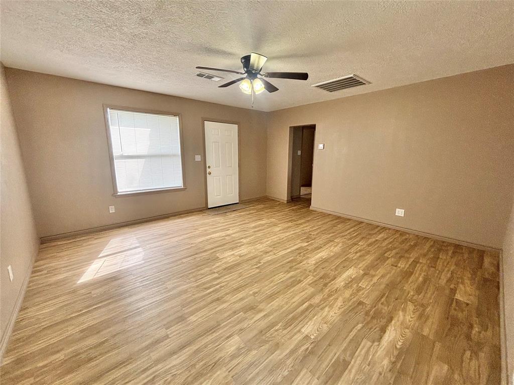 909 W Elder St, Colmesneil, Texas image 12